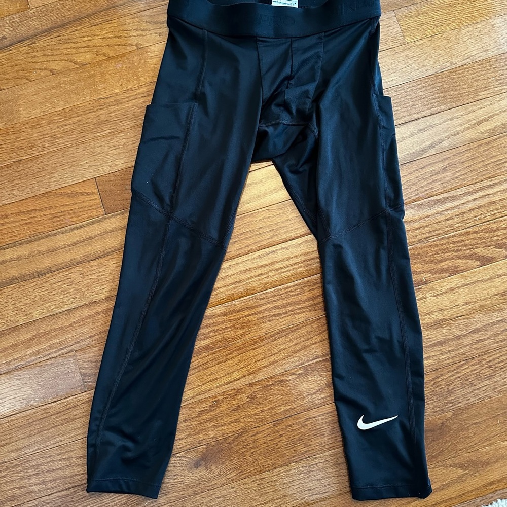 Youth nike pro dri-fit base layer tights. Small. Black.